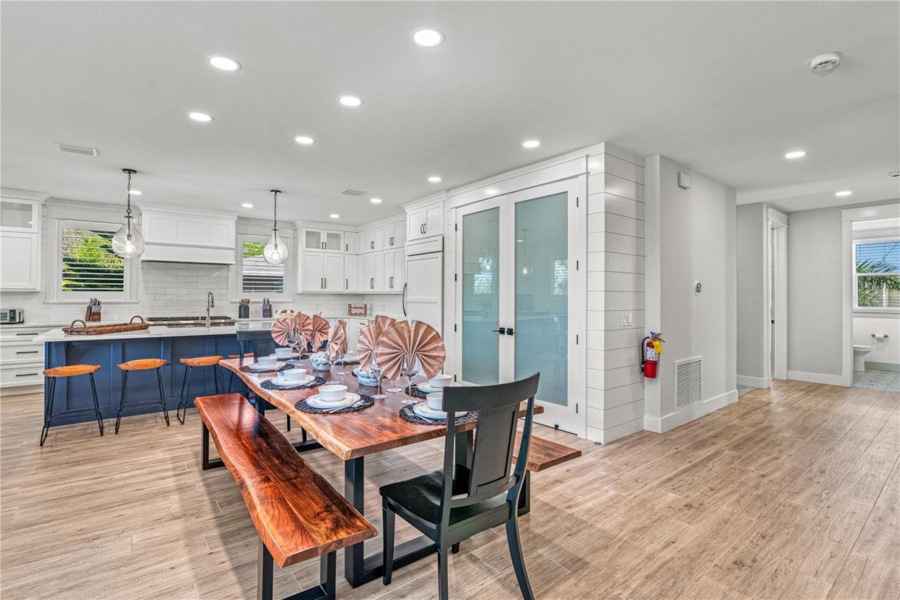 119 Avenida Messina, Sarasota, FL 34242 Photo