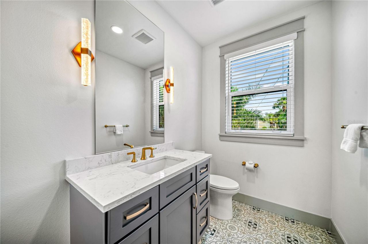119 Avenida Messina, Sarasota, FL 34242 Photo