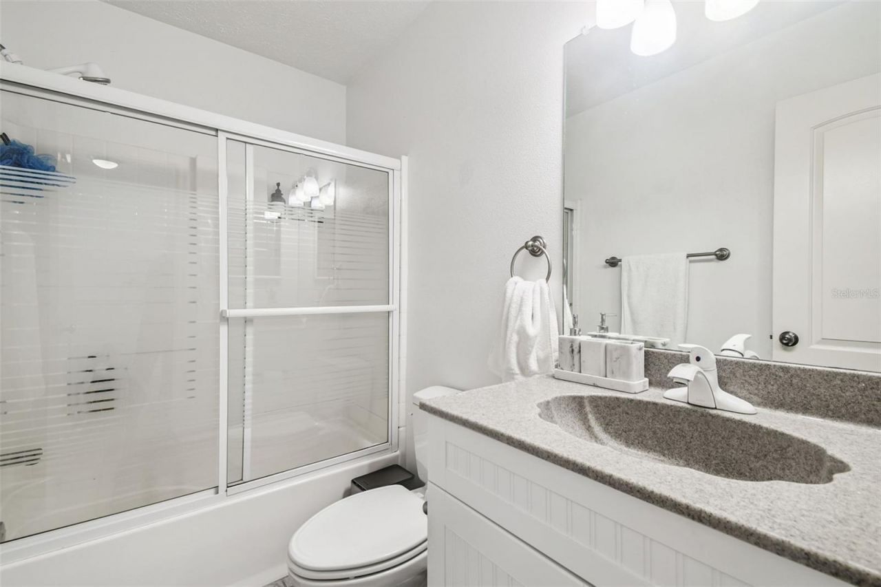 9914 Alavista Drive, Gibsonton, FL 33534 Photo