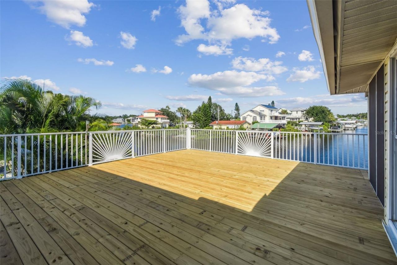 9914 Alavista Drive, Gibsonton, FL 33534 Photo