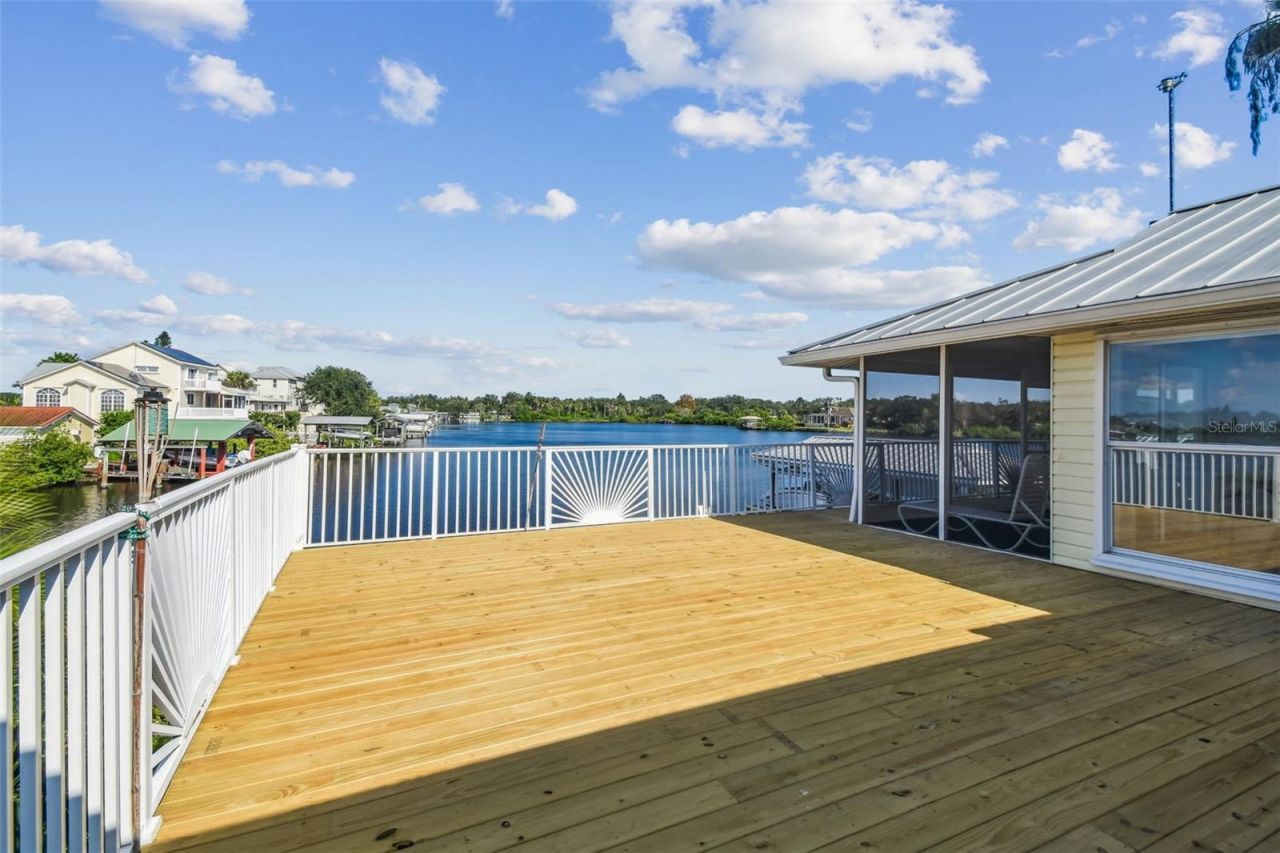 9914 Alavista Drive, Gibsonton, FL 33534 Photo