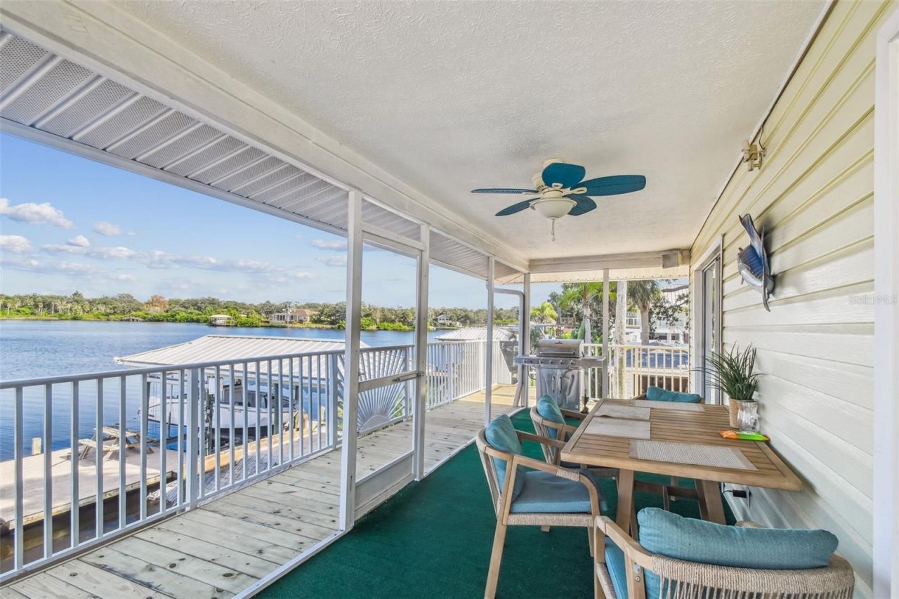 9914 Alavista Drive, Gibsonton, FL 33534 Photo