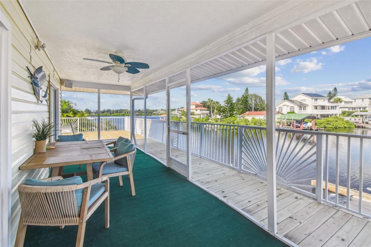 9914 Alavista Drive, Gibsonton, FL 33534 Photo