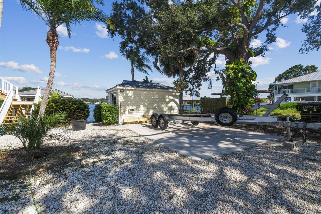 9914 Alavista Drive, Gibsonton, FL 33534 Photo