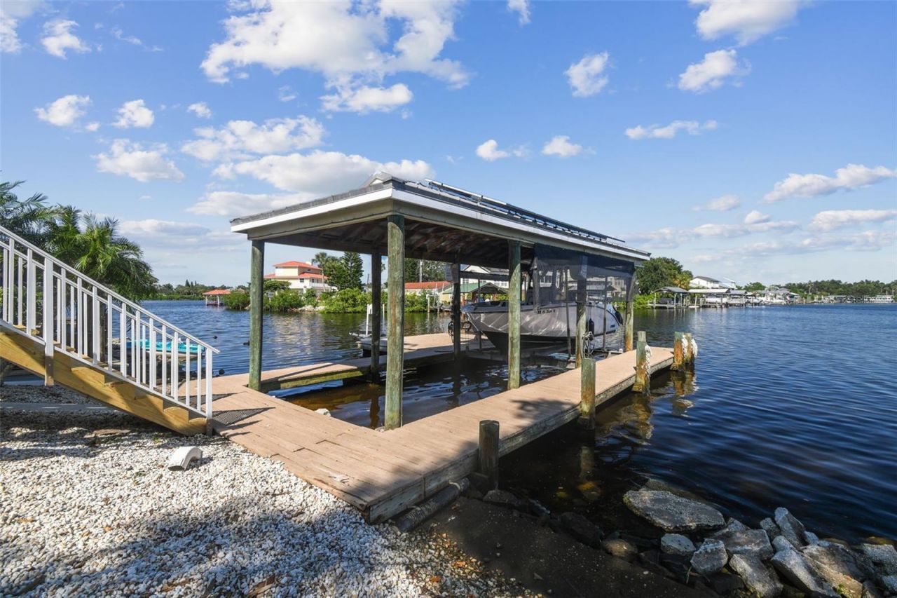 9914 Alavista Drive, Gibsonton, FL 33534 Photo