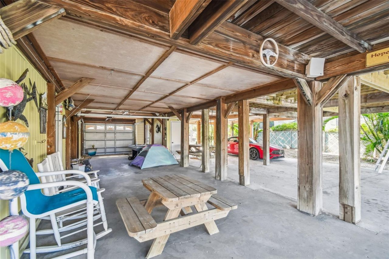 9914 Alavista Drive, Gibsonton, FL 33534 Photo