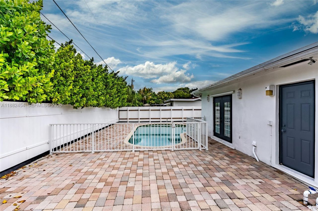 3024 N 73rd Ter, Hollywood, FL 33024 Photo