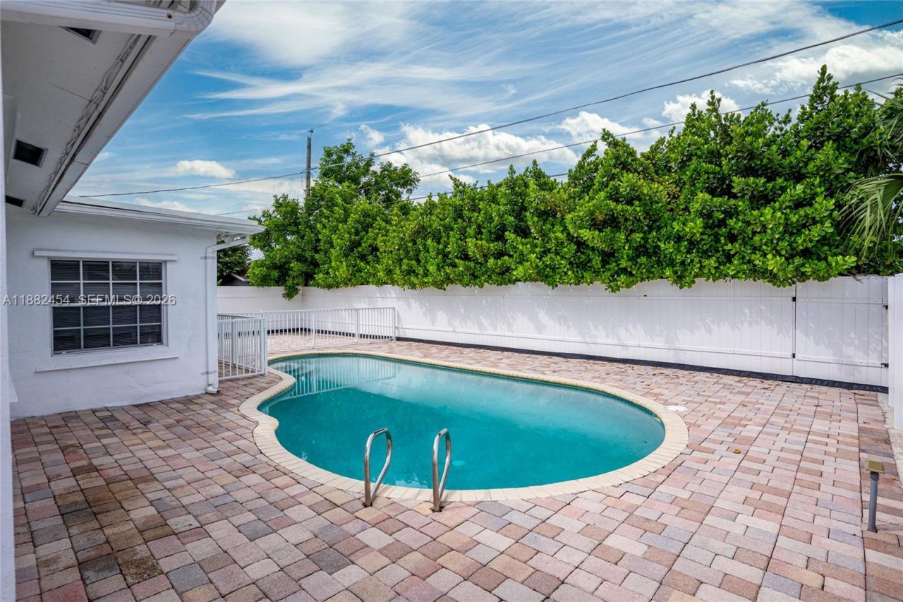 3024 N 73rd Ter, Hollywood, FL 33024 Photo