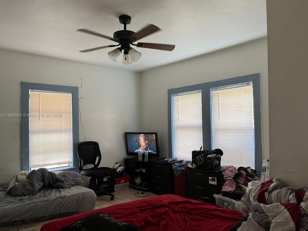 1012 18th St, West Palm Beach, FL 33407