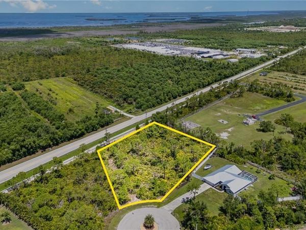 9437 Treasure Lake CT, ST. JAMES CITY, FL 33956