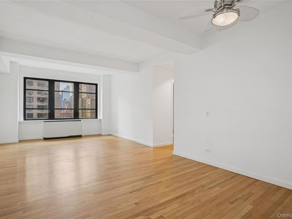 43 W 61st Street, Unit 12F, New York (Manhattan), NY 10023