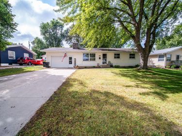 605 5th Avenue NE, Stewartville, MN 55976