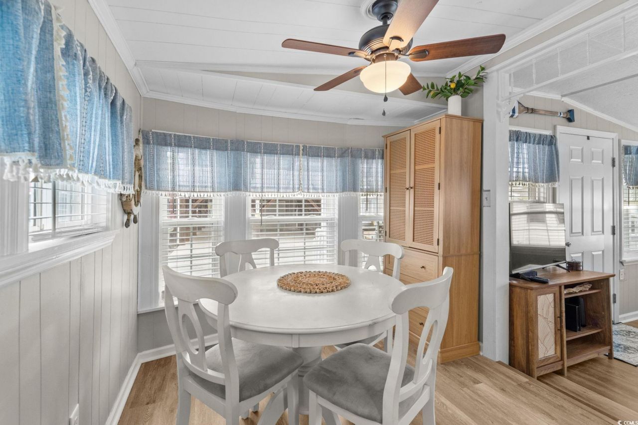 6001 - 1585 S Kings Hwy. Photo 15