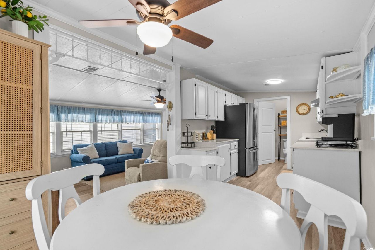 6001 - 1585 S Kings Hwy. Photo 16