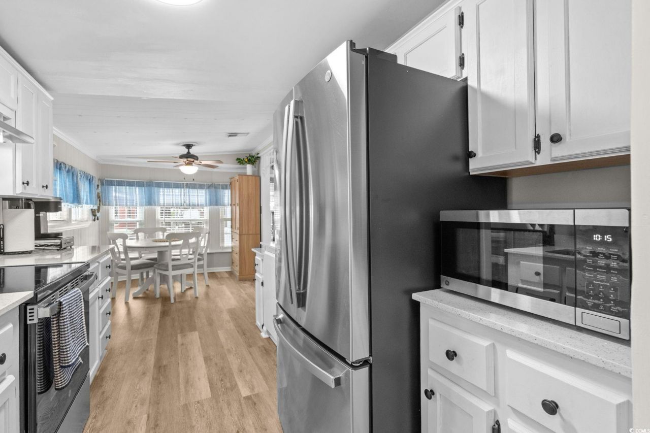 6001 - 1585 S Kings Hwy. Photo 21