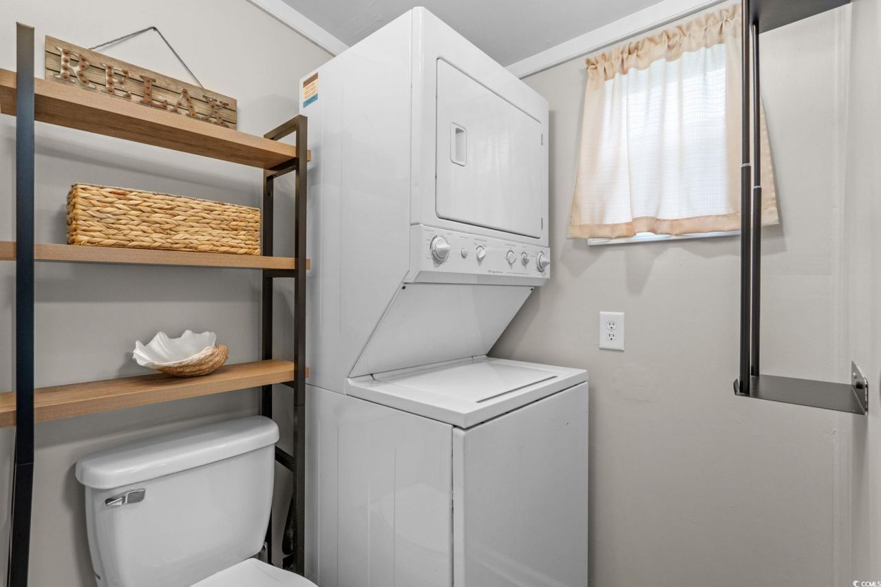 6001 - 1585 S Kings Hwy. Photo 30