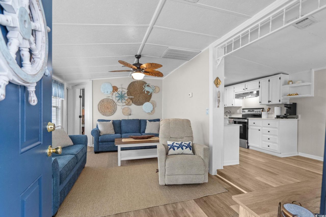 6001 - 1585 S Kings Hwy. Photo 9