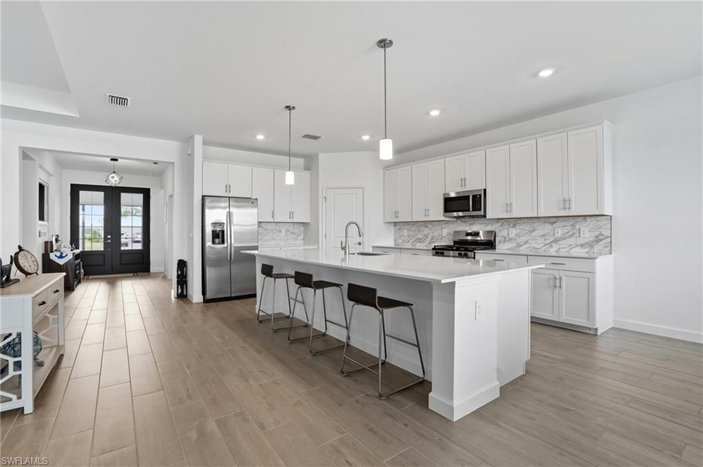 19050 Hanley Blvd, Estero, FL 33928 Photo