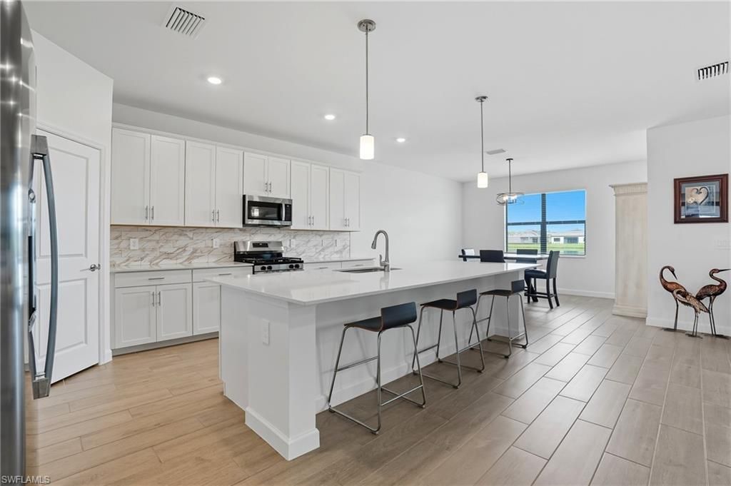 19050 Hanley Blvd, Estero, FL 33928 Photo