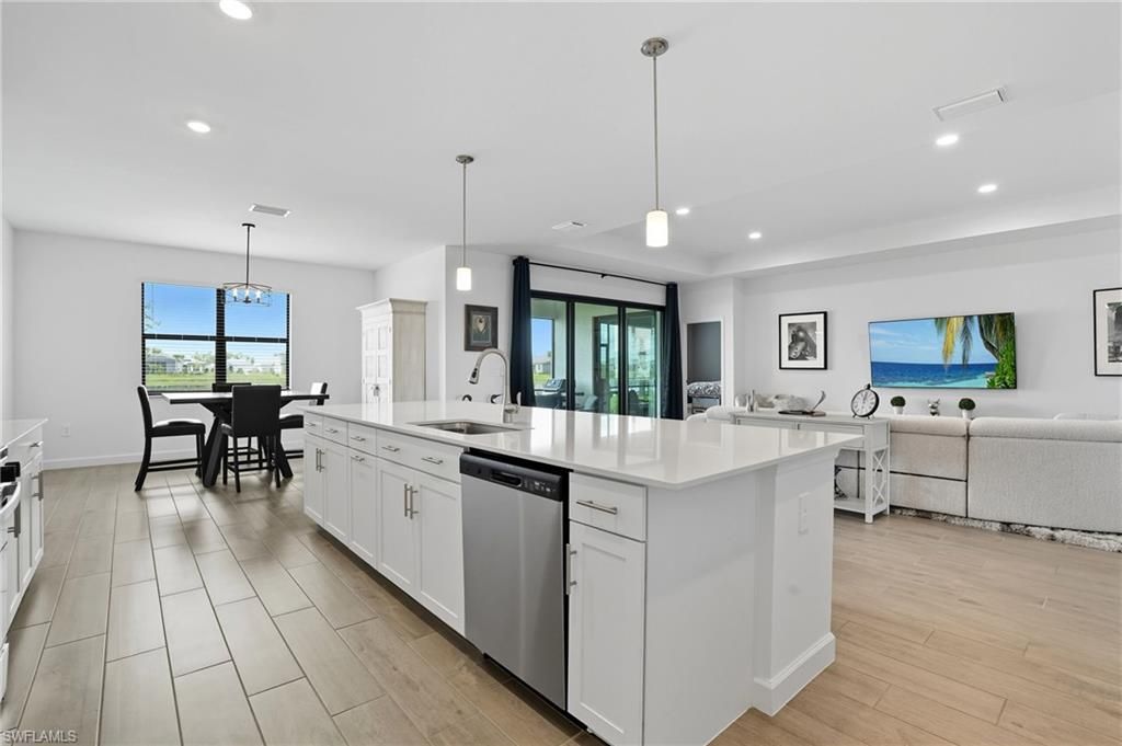 19050 Hanley Blvd, Estero, FL 33928 Photo