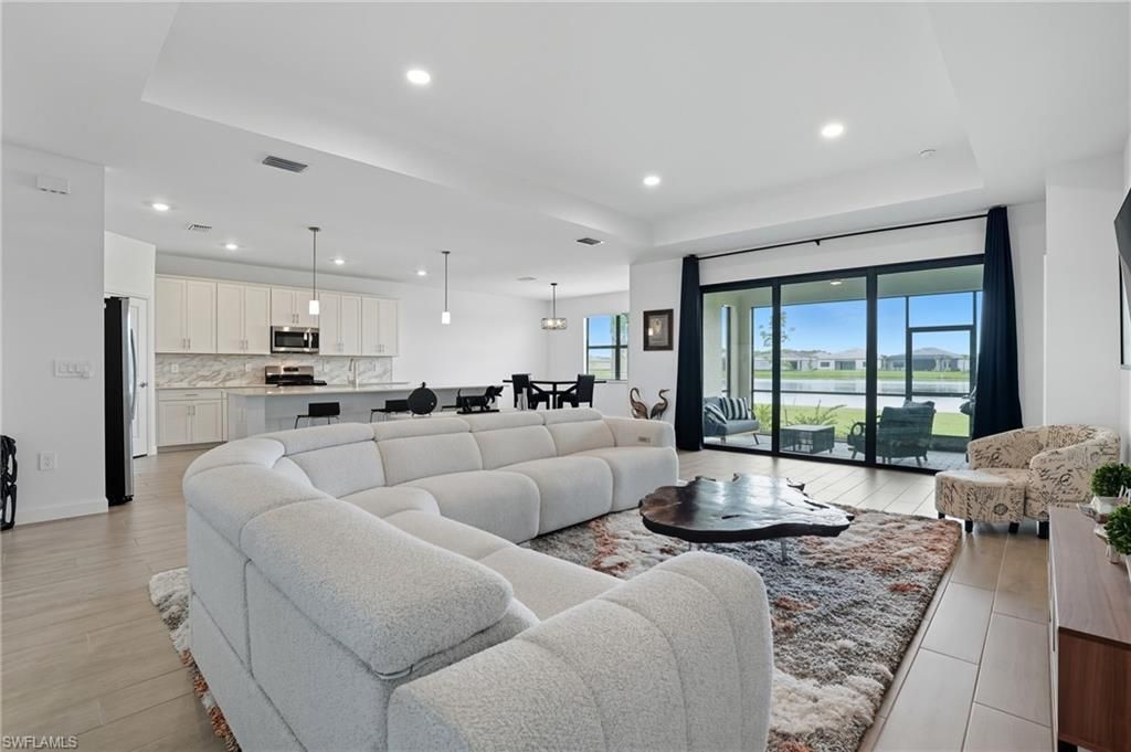 19050 Hanley Blvd, Estero, FL 33928 Photo