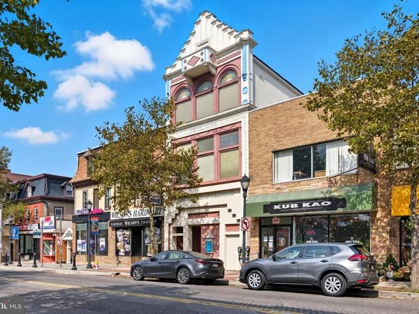 215 W MAIN STREET, LANSDALE, PA 19446