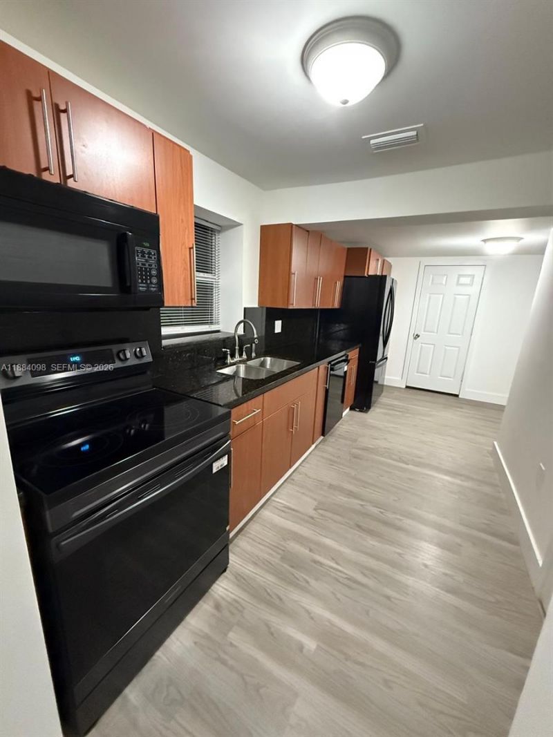 1056 NE Scott Street, Live Oak, FL 32064 Photo