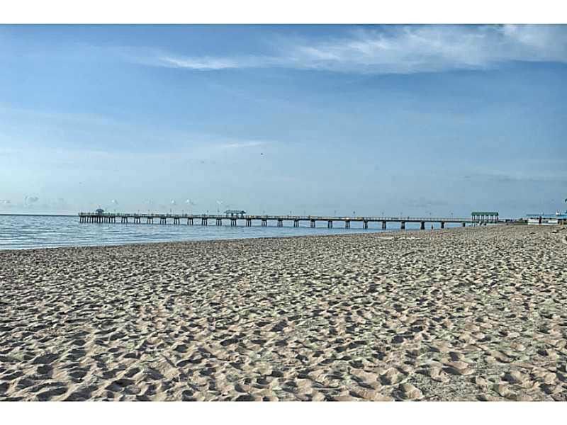 4445 El Mar Drive, Unit 209, Lauderdale by the Sea, FL 33308 Photo