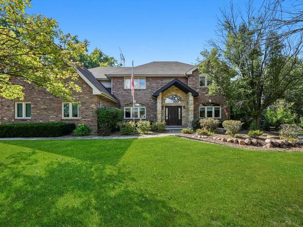 17860 S Crystal Lake Drive, Homer Glen, IL 60491