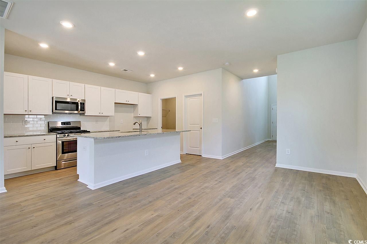 1100 Tibetan St. Photo 27