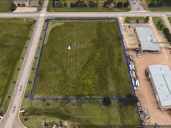 Underwood Drive, Flowood, MS 39232