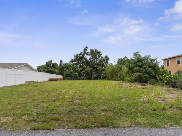 216 PAVONIA ROAD, NOKOMIS, FL 34275