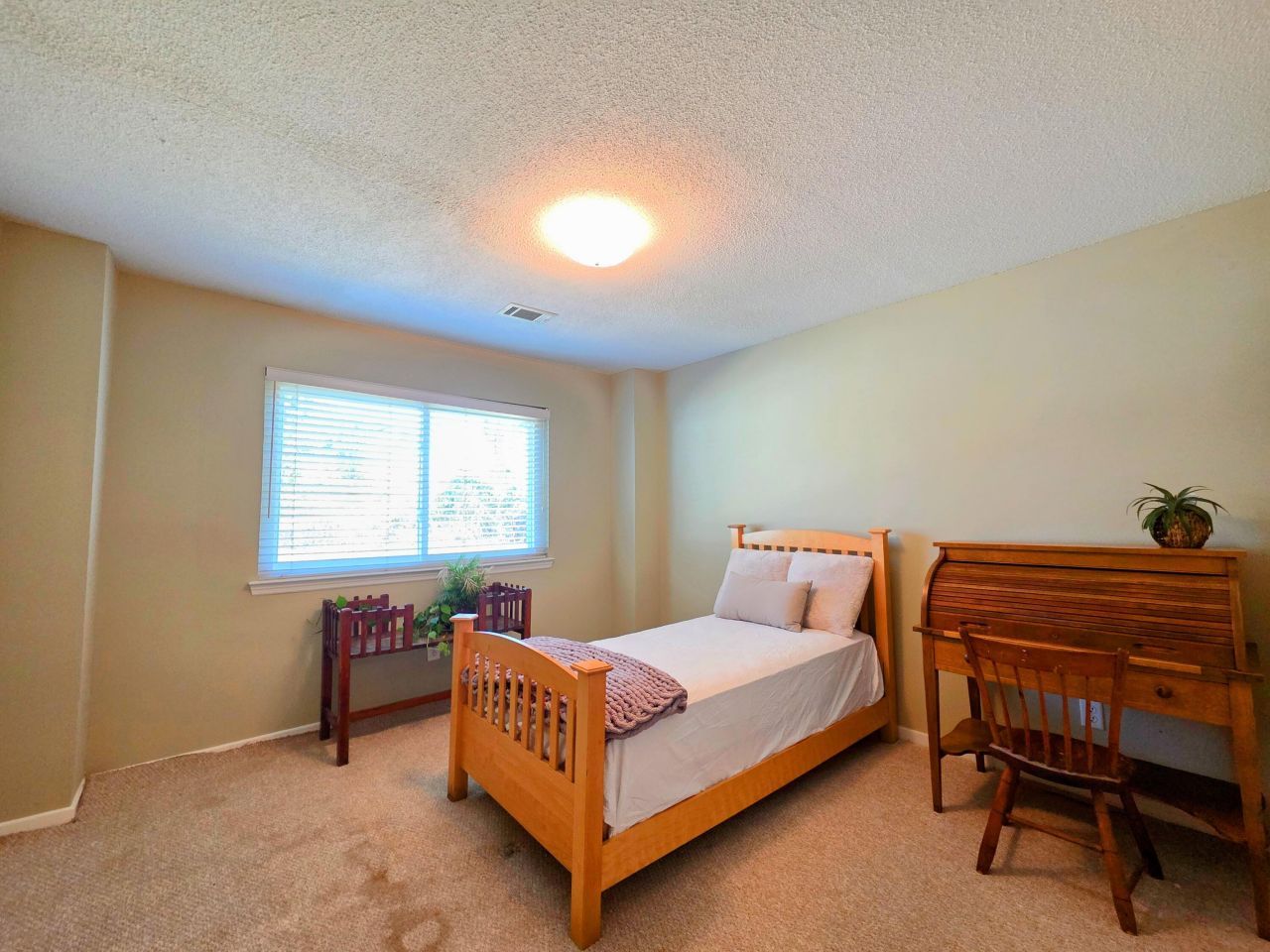 850 Ilex Court Photo 11