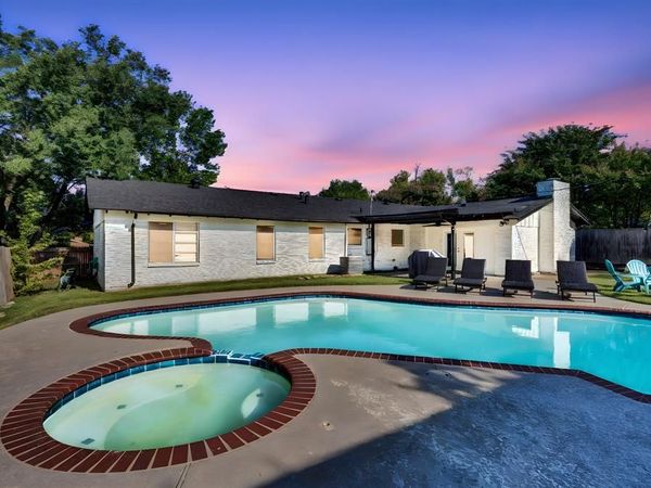 5709 Wales Avenue, Fort Worth, TX 76133