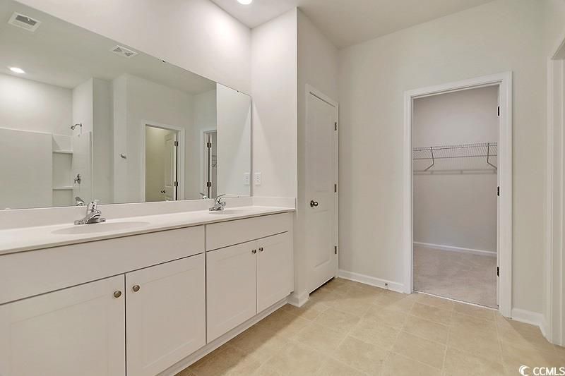 1112 Tibetan St. Photo 7