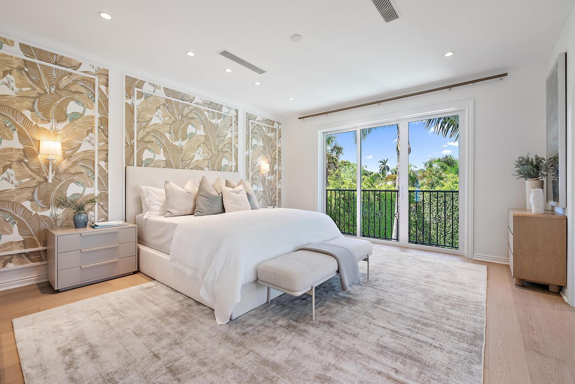 245 Everglade Avenue, Palm Beach, FL 33480 Photo