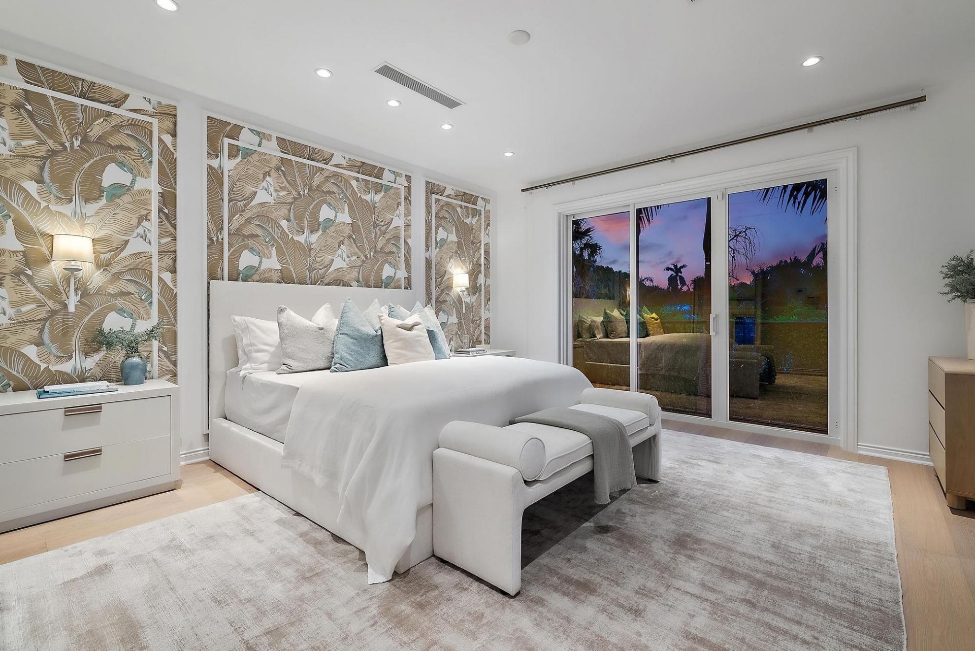 245 Everglade Avenue, Palm Beach, FL 33480 Photo