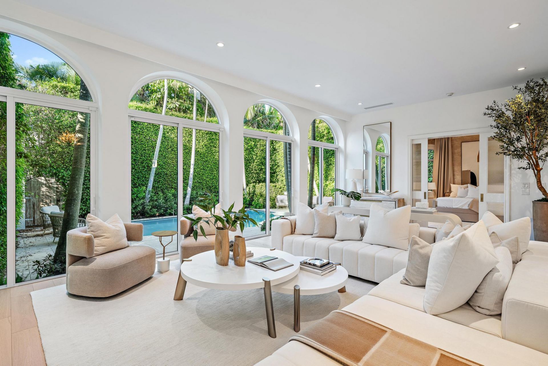 245 Everglade Avenue, Palm Beach, FL 33480 Photo