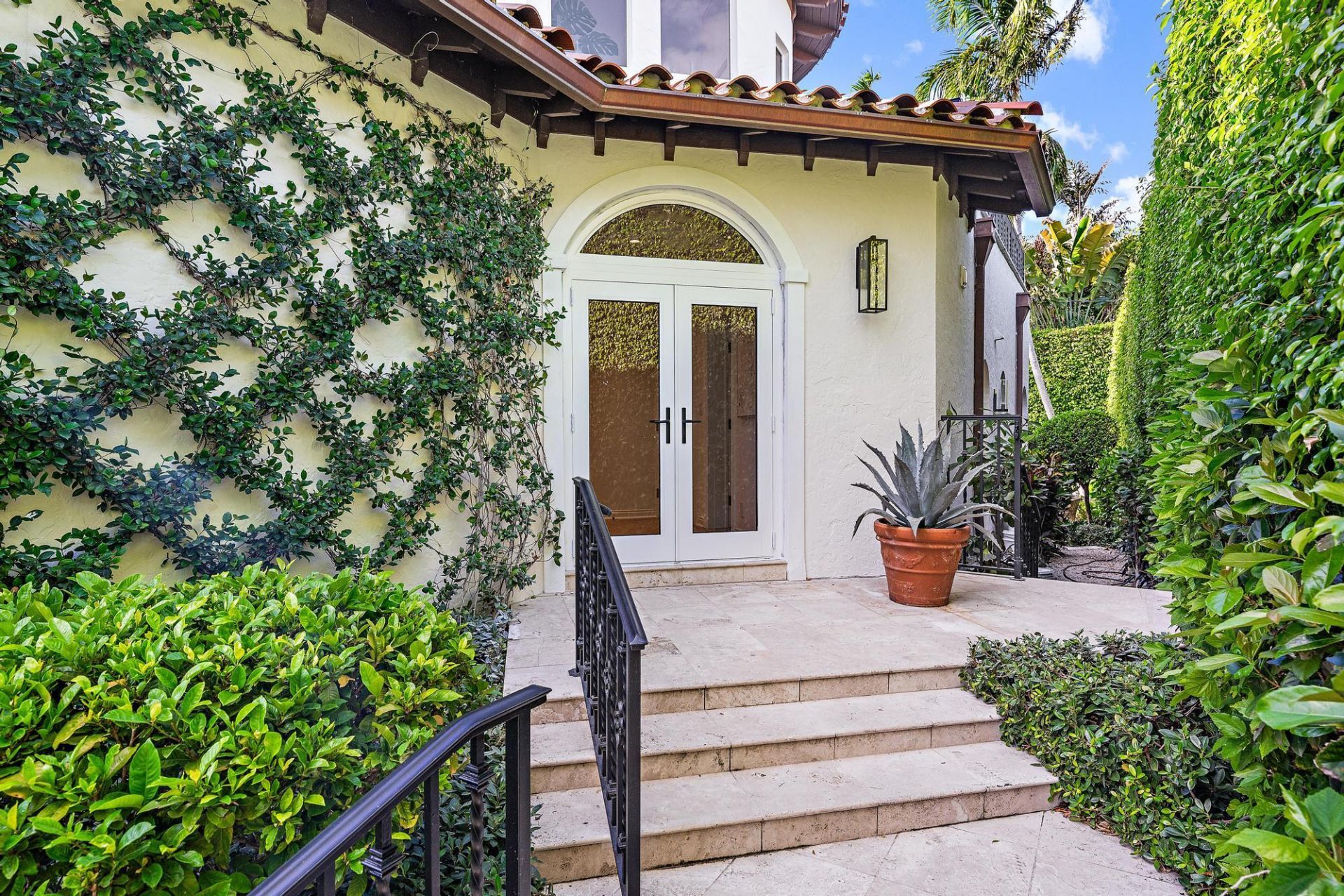 245 Everglade Avenue, Palm Beach, FL 33480 Photo