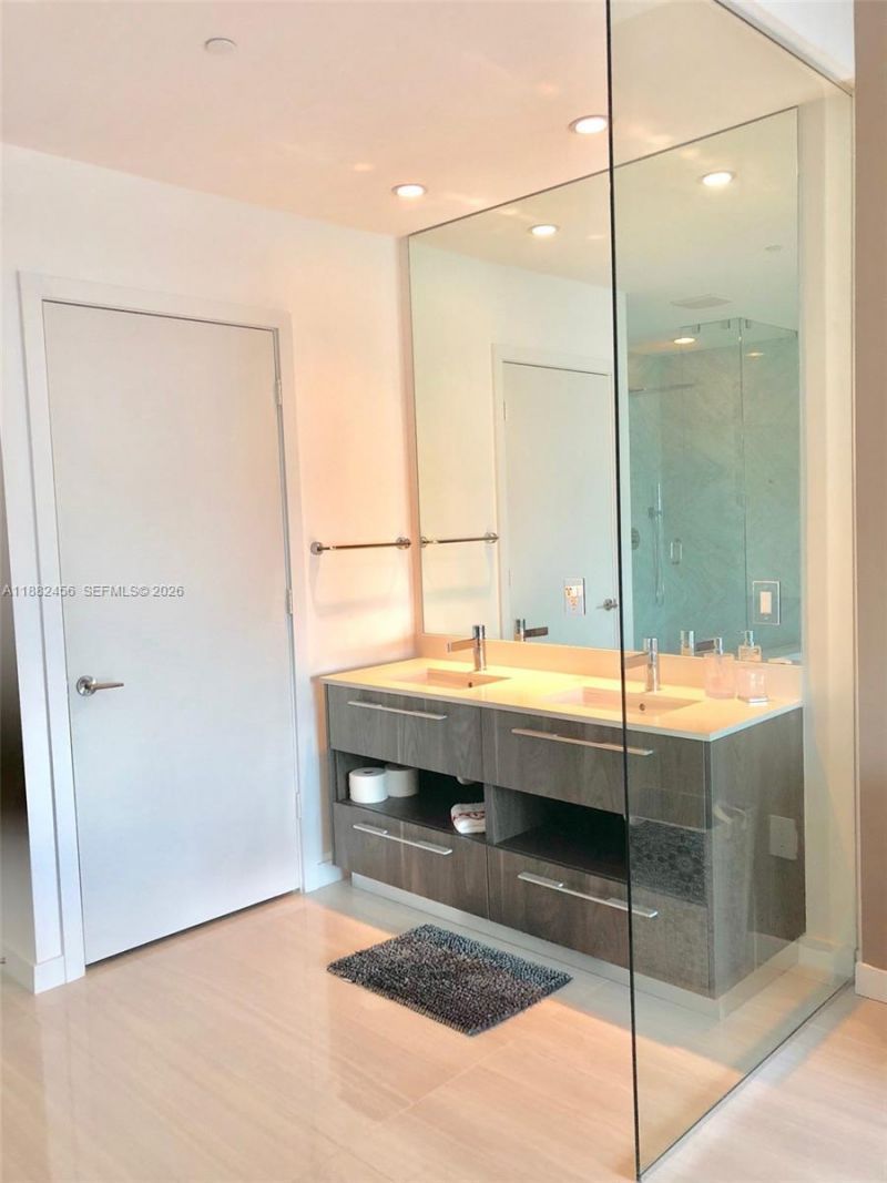 480 NE 31st St, Unit 702, Miami, FL 33137 Photo