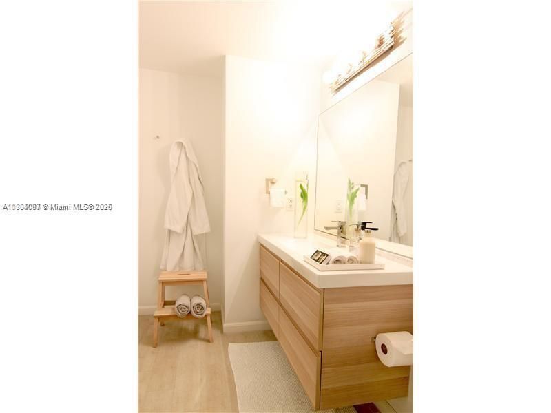 1250 S Miami Ave, Unit 901, Miami, FL 33130 Photo