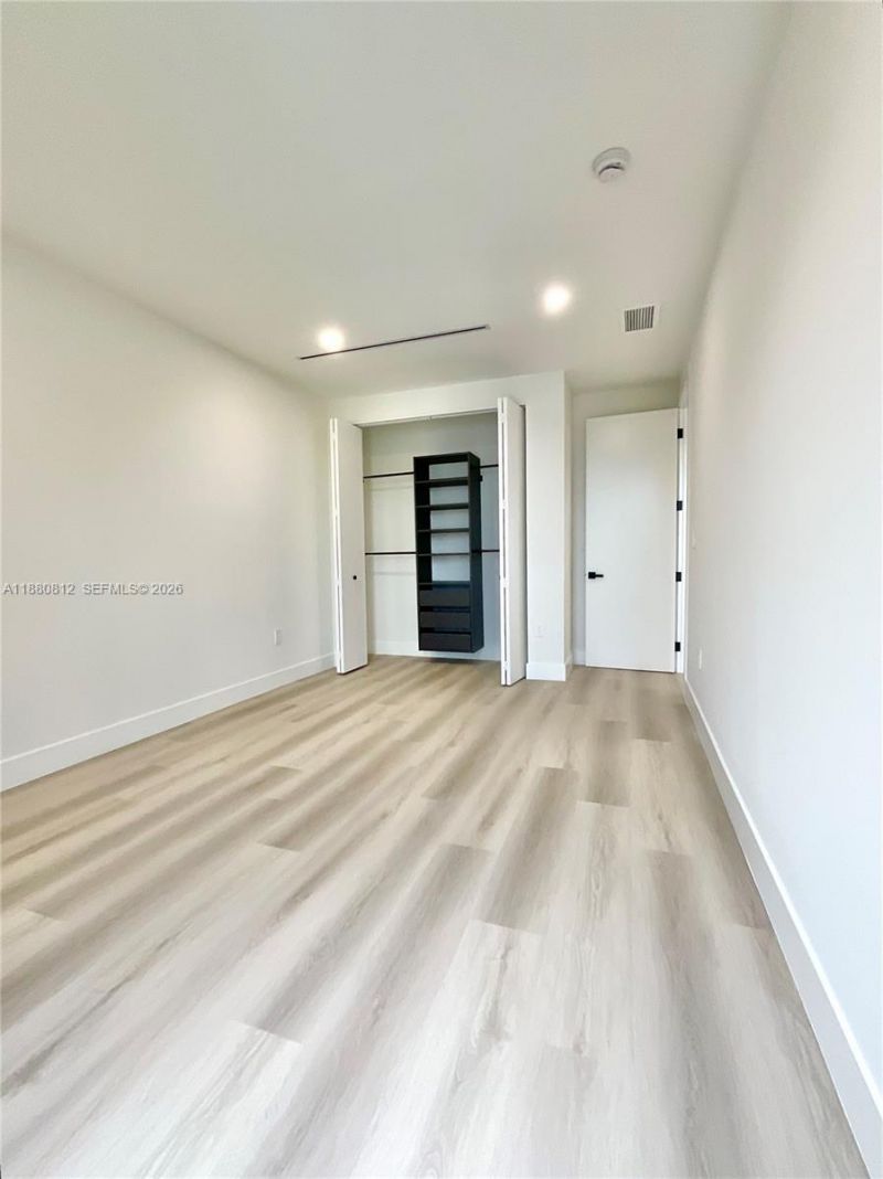 536 NW 48th St, Miami, FL 33127 Photo