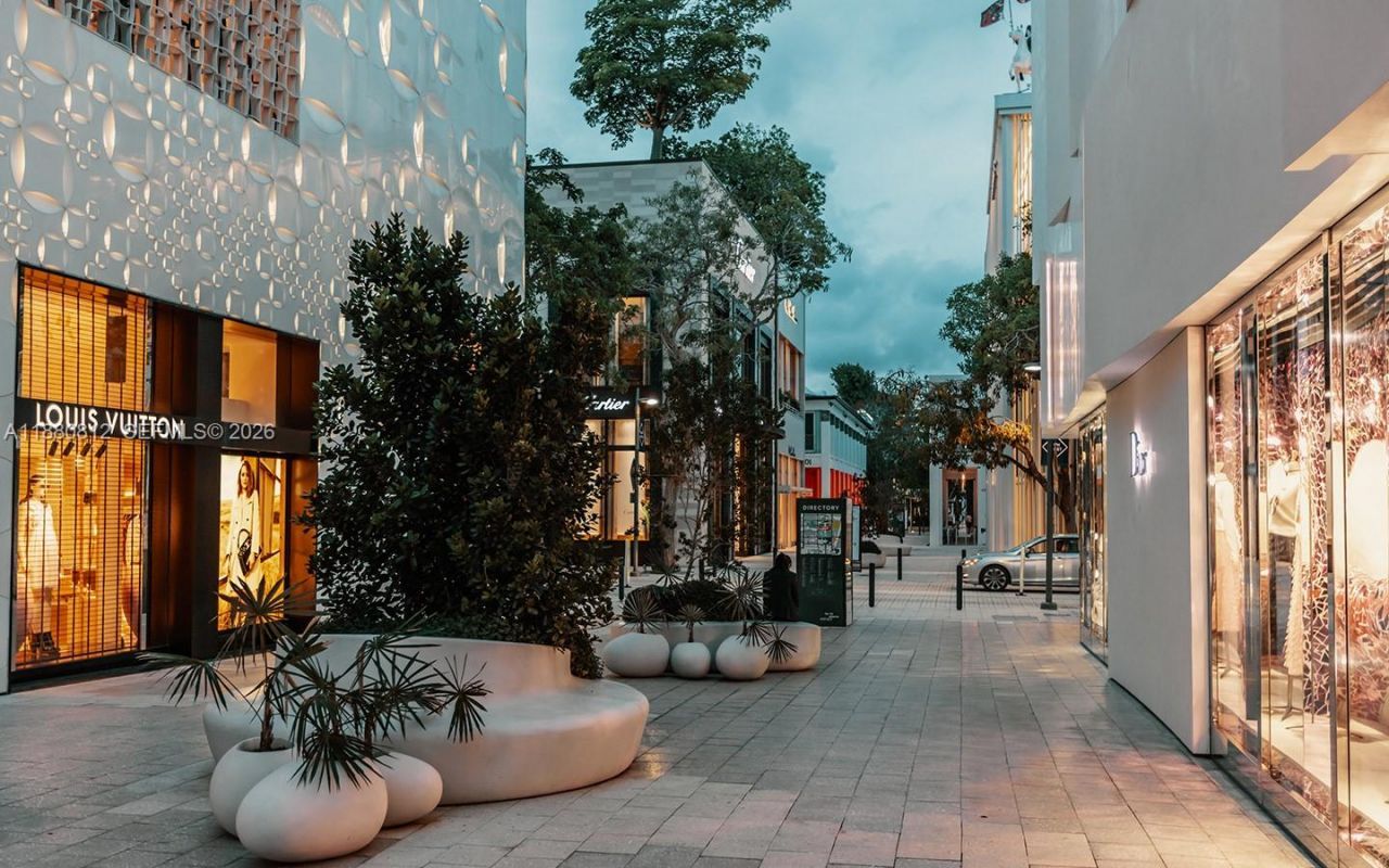 536 NW 48th St, Miami, FL 33127 Photo