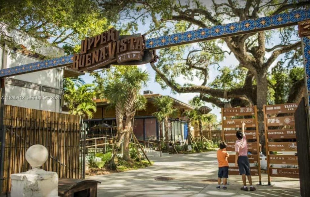 536 NW 48th St, Miami, FL 33127 Photo