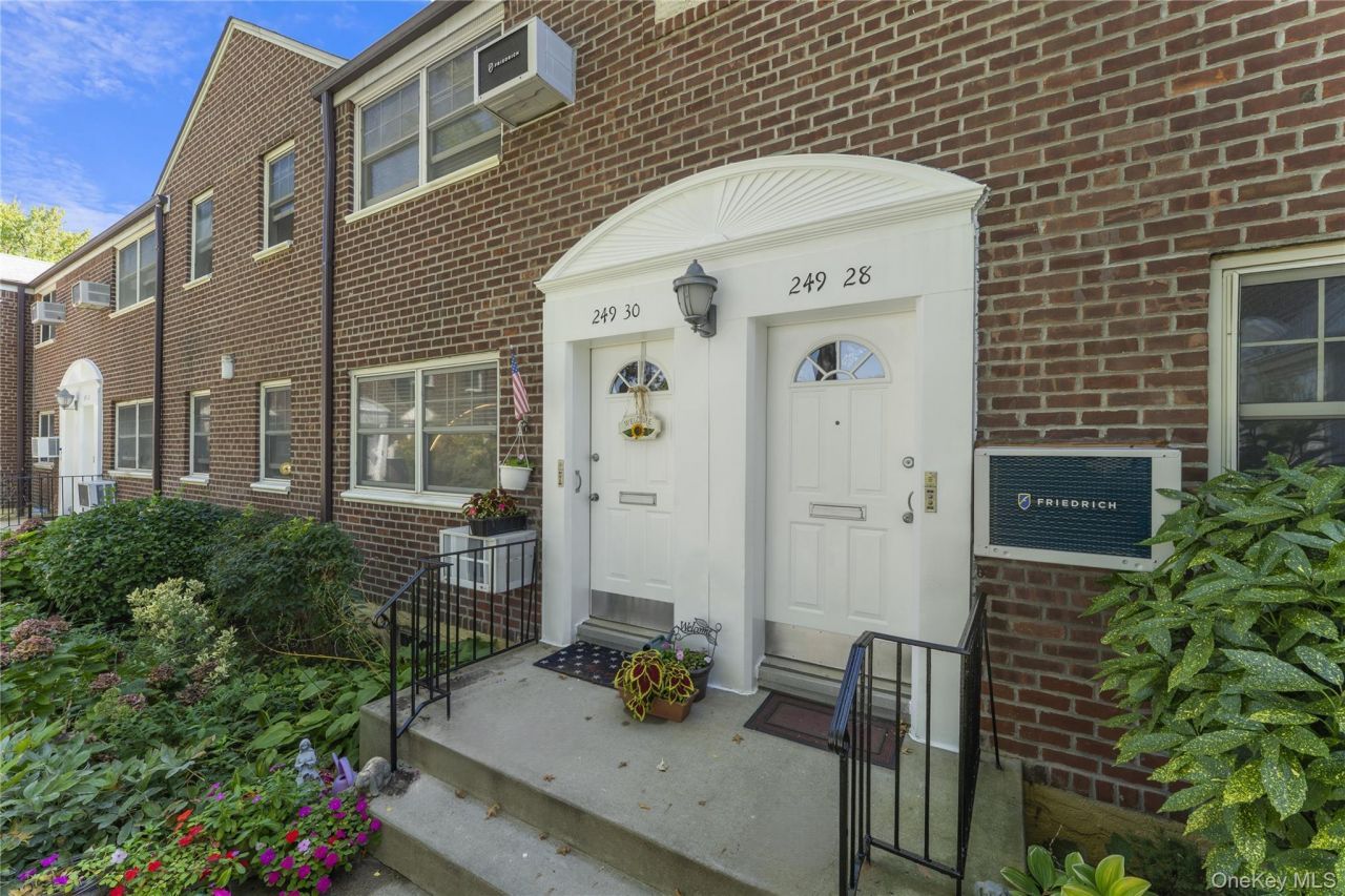 249-30 63rd Avenue, Unit #4-1275, Little Neck, NY 11362 Main Photo