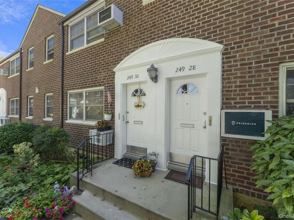 249-30 63rd Avenue, Unit #4-1275, Little Neck, NY 11362