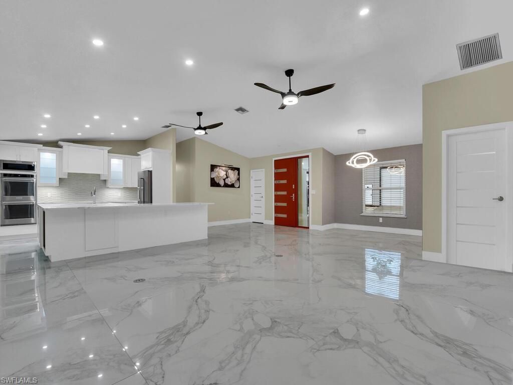 11981 Plantation Rd, Fort Myers, FL 33966 Photo