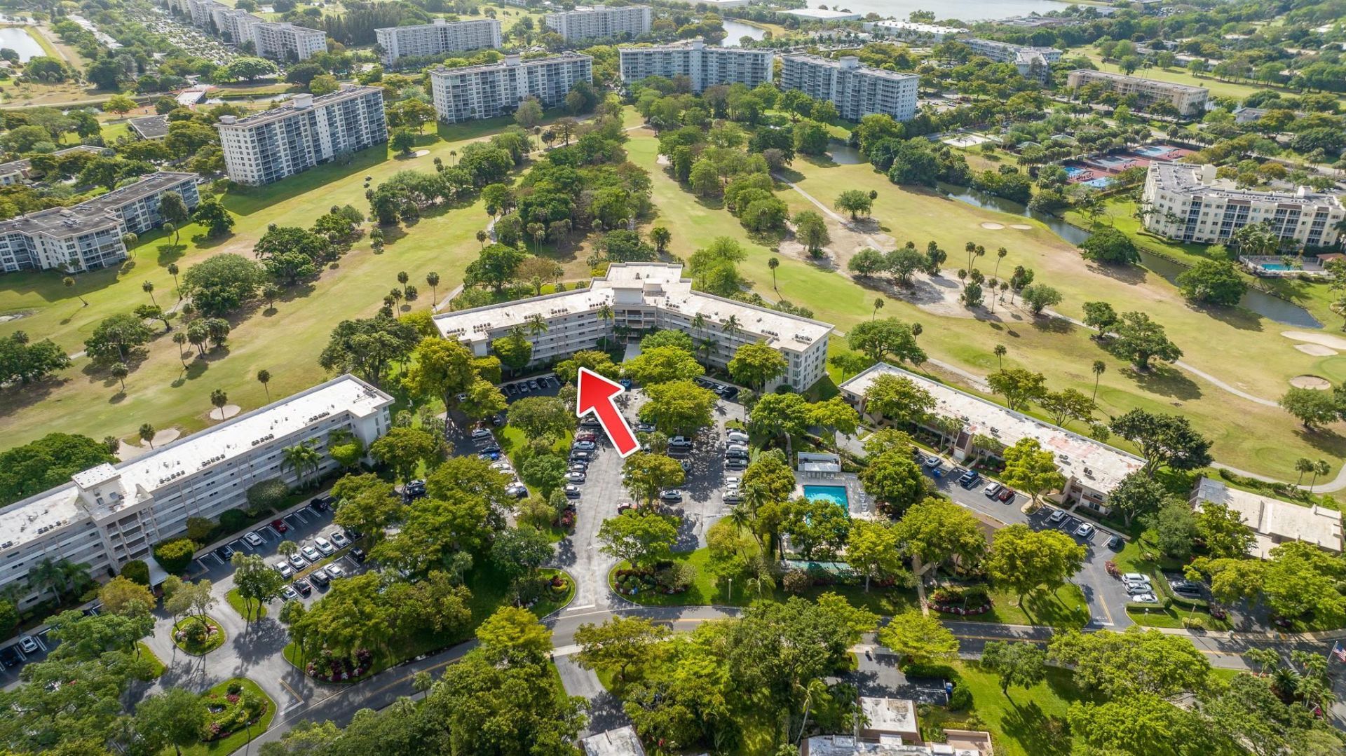 3800 Oaks Clubhouse Drive, Unit 110, Pompano Beach, FL 33069 Photo