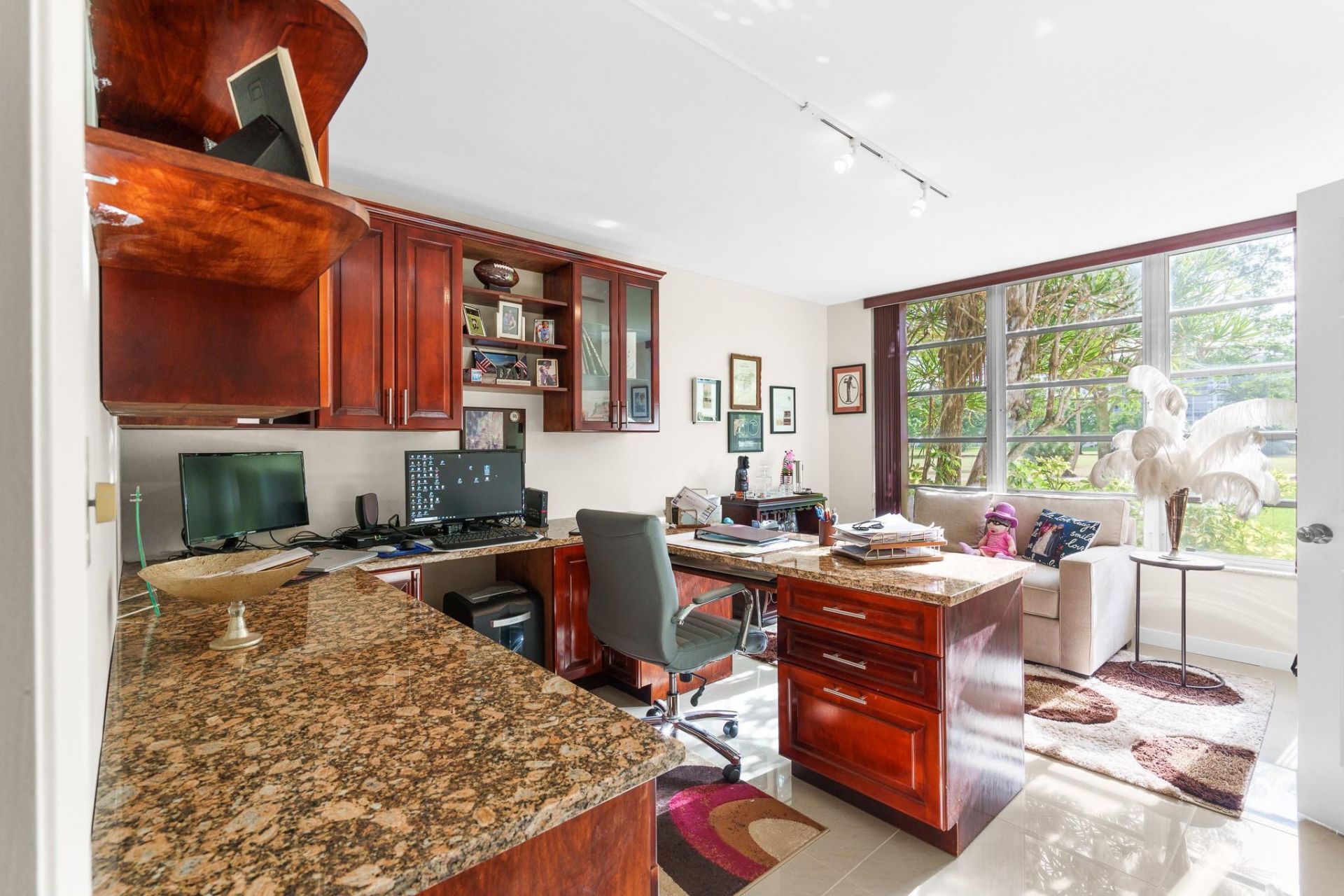 3800 Oaks Clubhouse Drive, Unit 110, Pompano Beach, FL 33069 Photo