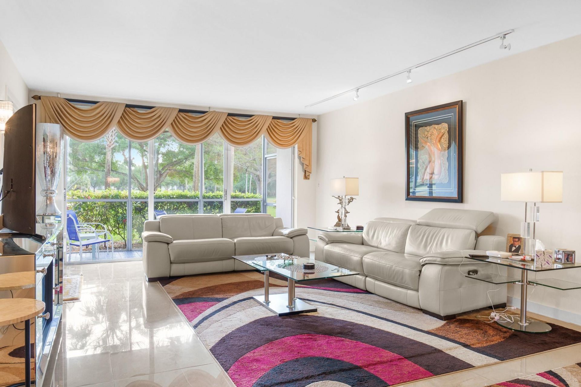 3800 Oaks Clubhouse Drive, Unit 110, Pompano Beach, FL 33069 Photo